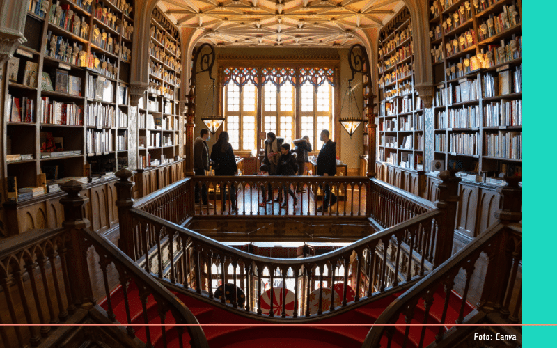 Boekenwinkel in kerk