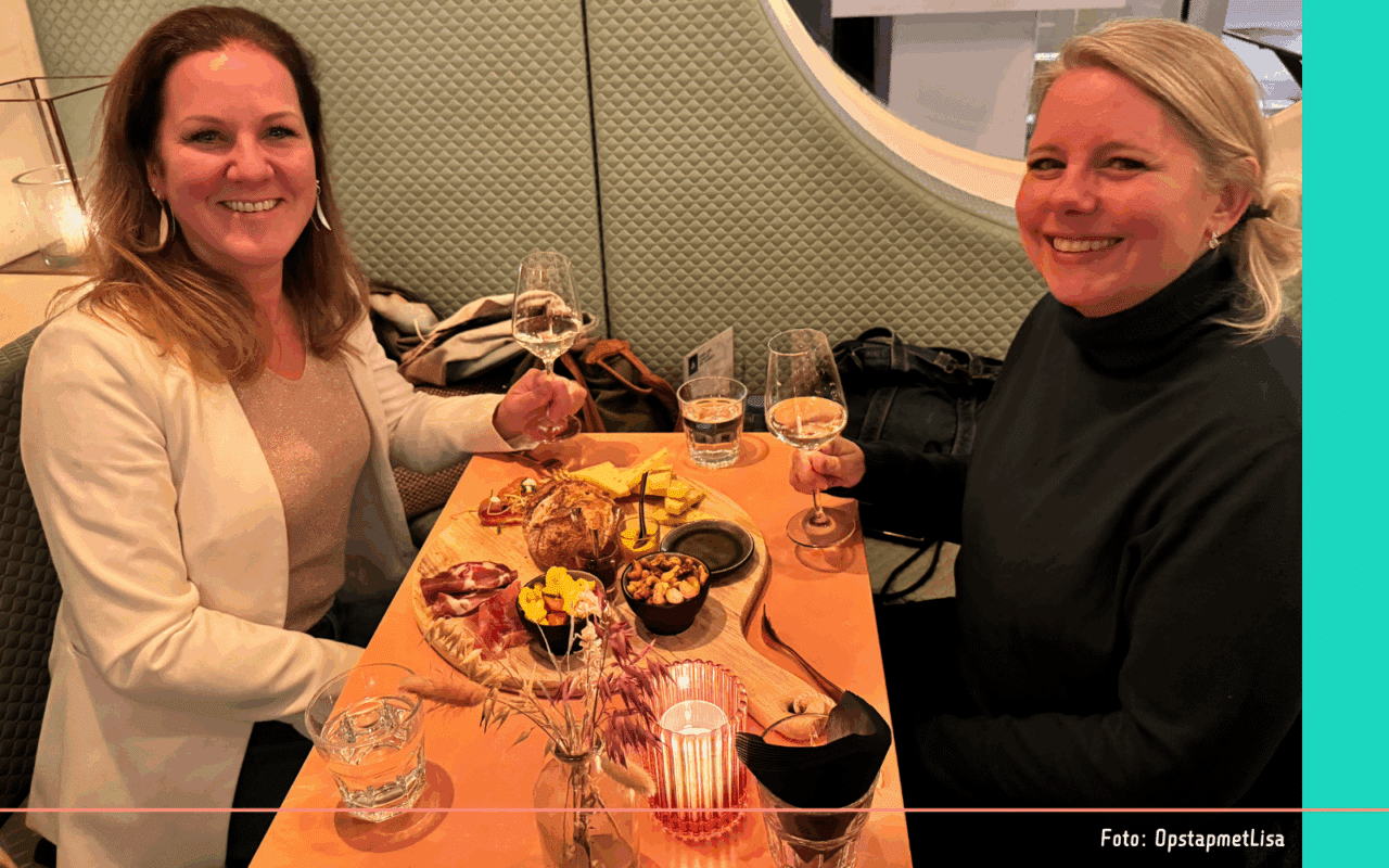 High wine met borrelplank Zuster Margaux