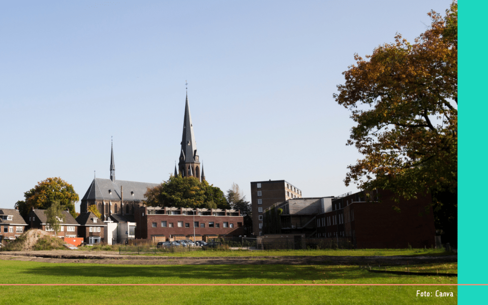 Uitzicht op Enschede en kerk