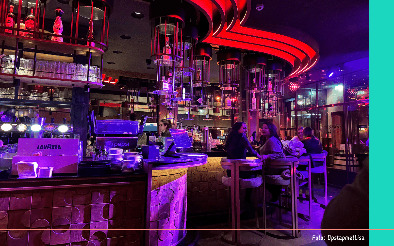 Uitgaan in Den Haag Plein Moya